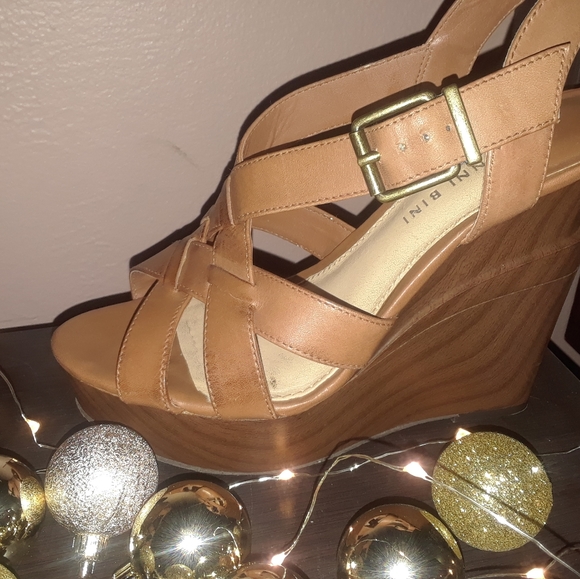 Wedges - Picture 5 of 9